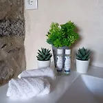 Basaltic Bed & Breakfast *