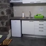 Bed & Breakfast Basaltic