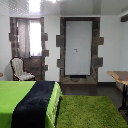 Bed & Breakfast Basaltic