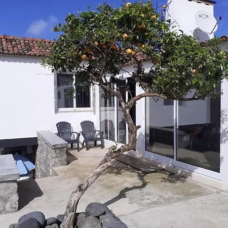 Basaltic * Achadinha