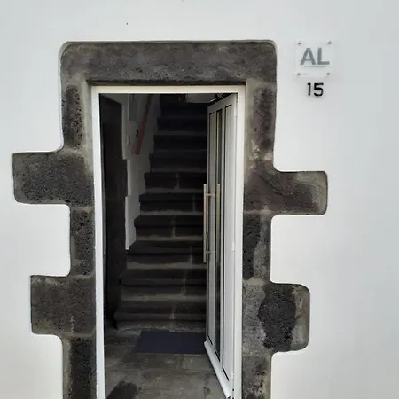 Basaltic * Achadinha