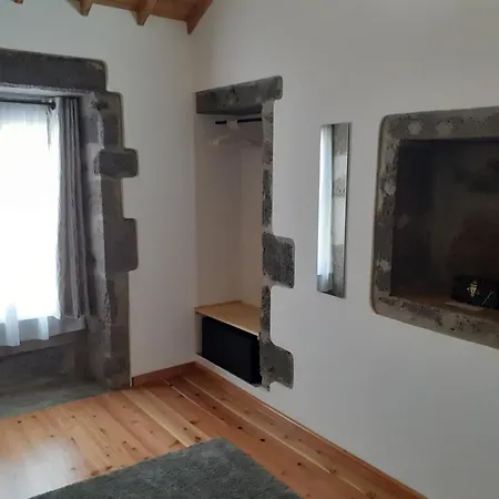 Basaltic Nocleg ze śniadaniem *