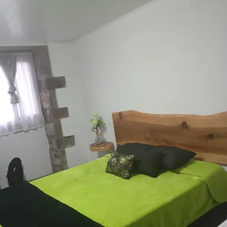 Alojamento de Acomodação e Pequeno-almoço Basaltic Achadinha