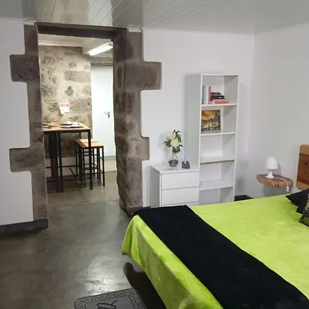 Basaltic Bed & Breakfast Achadinha