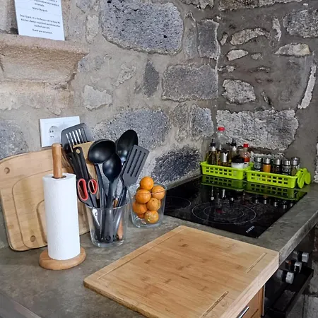 Basaltic Bed & Breakfast Achadinha