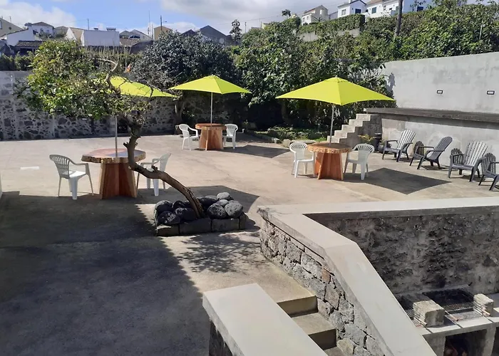 ベッド・アンド・ブレックファスト Basaltic