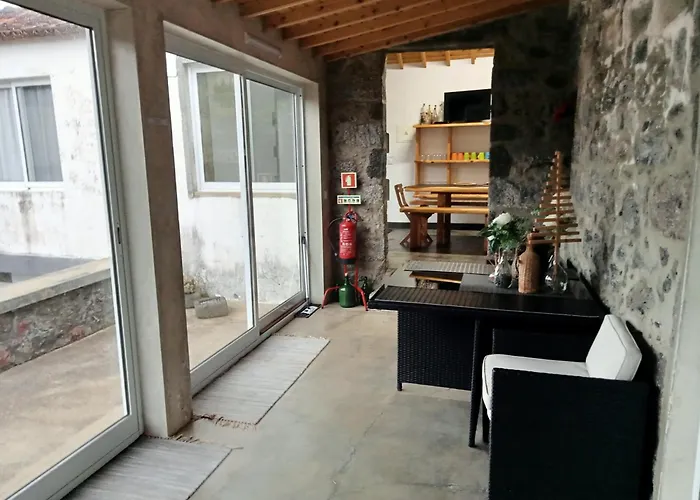 Basaltic * Achadinha