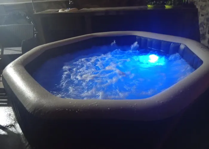 ベッド・アンド・ブレックファスト Basaltic *